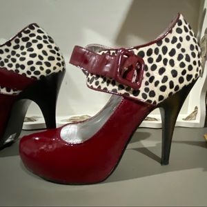 Naughty Monkey Chiller Patent red/animal print 7.5